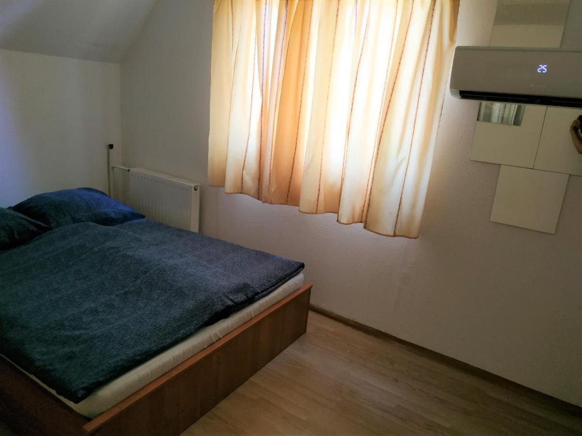 Aranyharmat Apartman バラトンレッレ エクステリア 写真