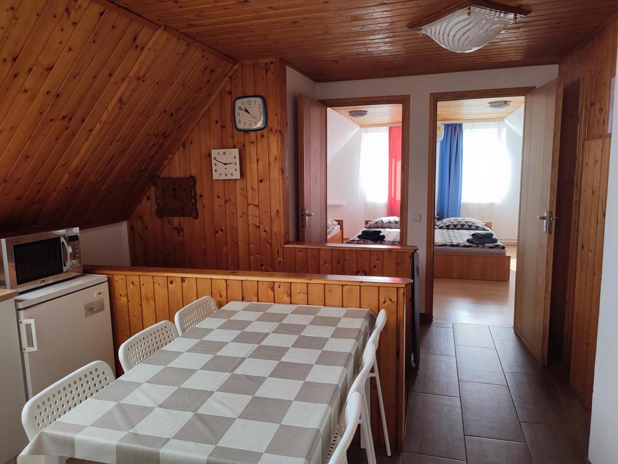 Aranyharmat Apartman バラトンレッレ エクステリア 写真